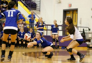 TOUGH DIG - Caroline Lowery gets the dig in Decatur's win over Krum Tuesday. Messenger photo by Clay Corbett
