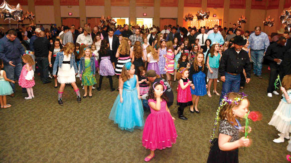 Capacity-Crowd.jpg Capacity Crowd